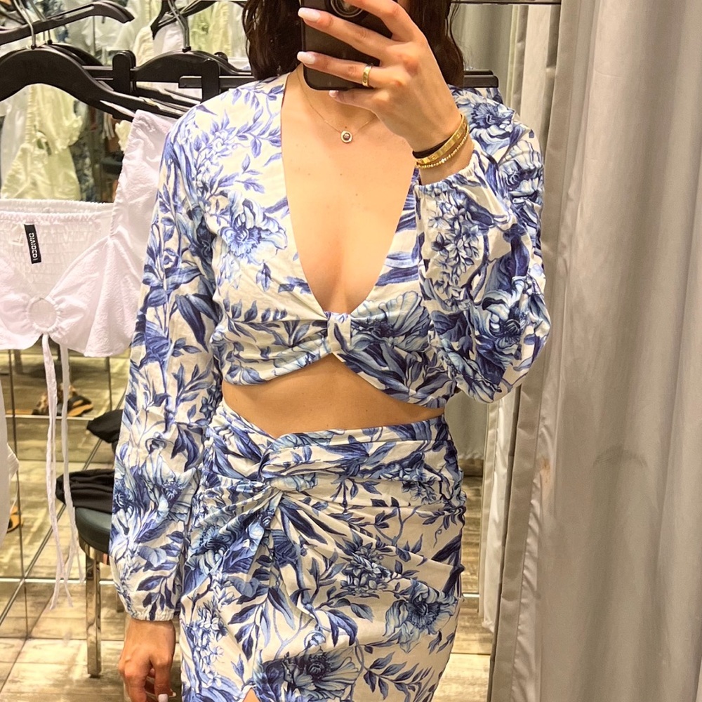 H&M floral crop top